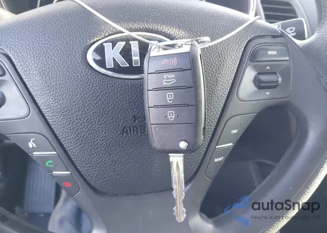 2017 Kia Forte Lx из США, поврежденный, VIN 3KPFK4A72HE127424